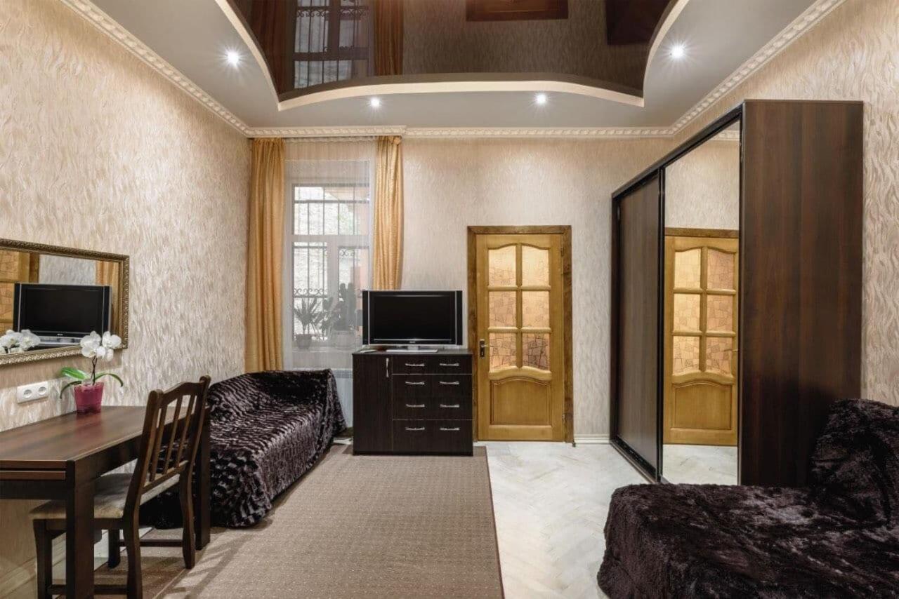 Apartments Stepana Bandery Lviv Ngoại thất bức ảnh